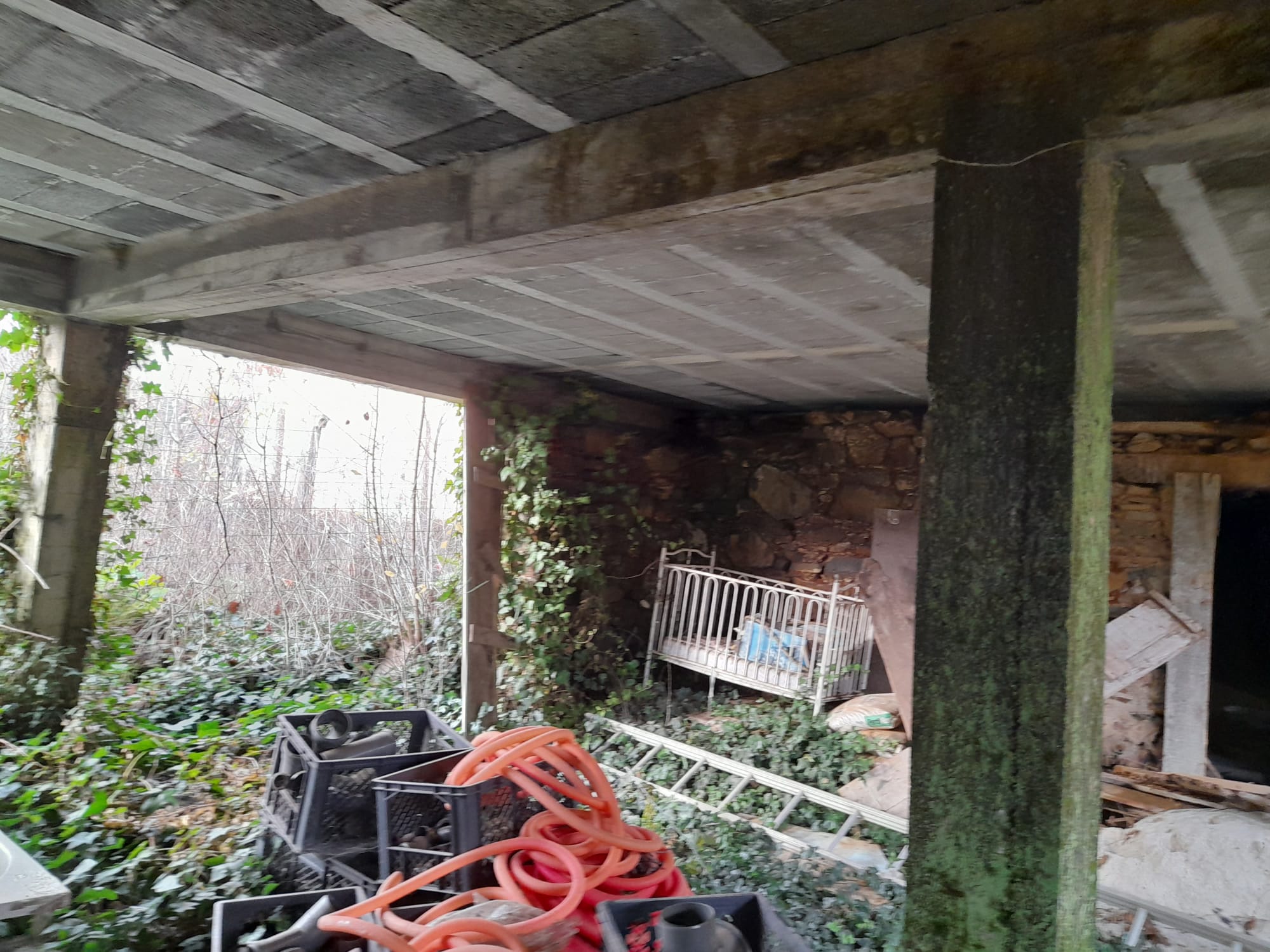 Moradia para restaurar – Vila Facaia - foto 4